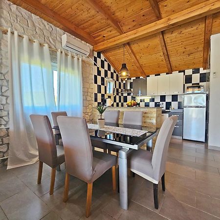 فيلا Flamingo - House With Private Pool Gornji Seget المظهر الخارجي الصورة