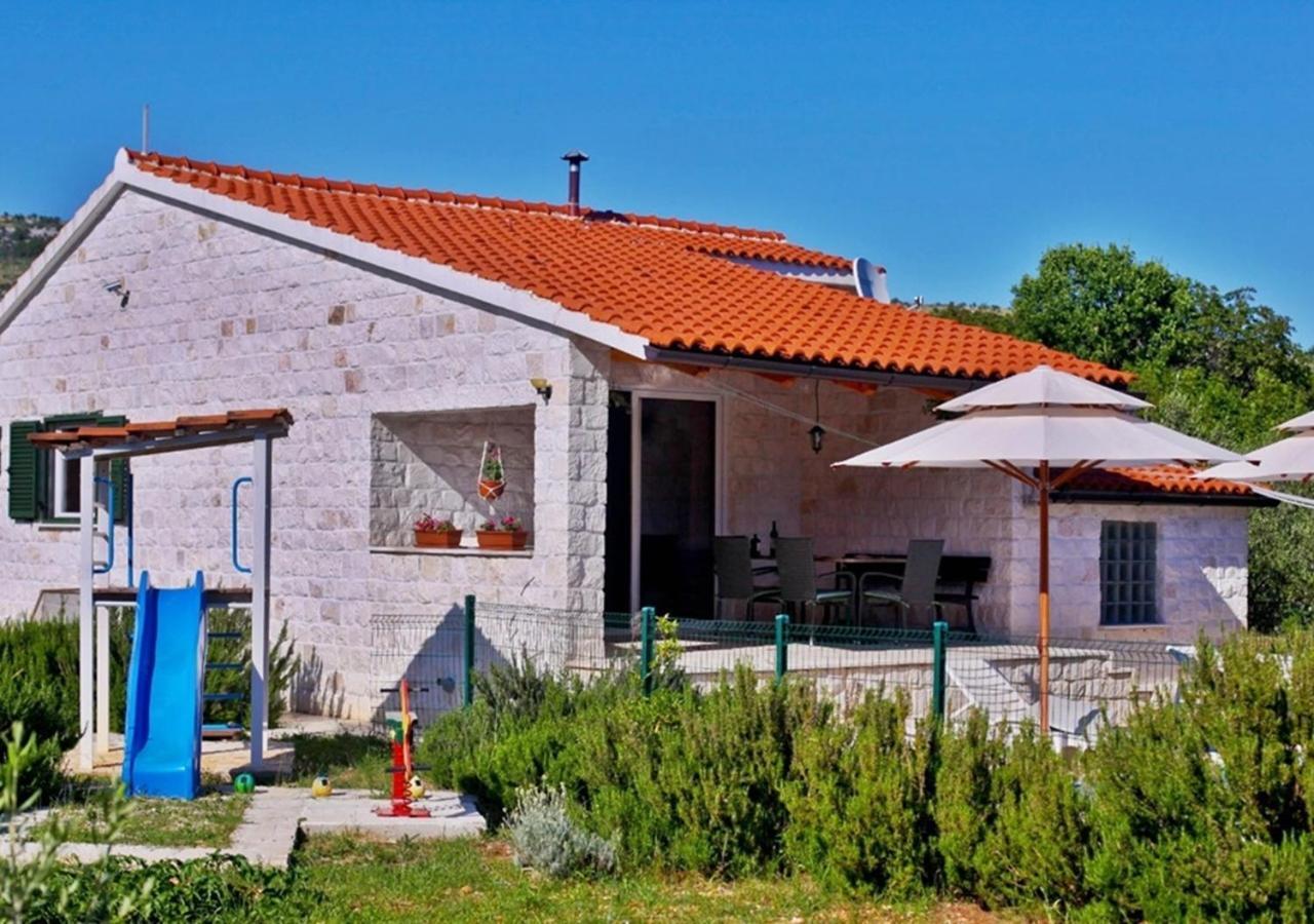 فيلا Flamingo - House With Private Pool Gornji Seget المظهر الخارجي الصورة