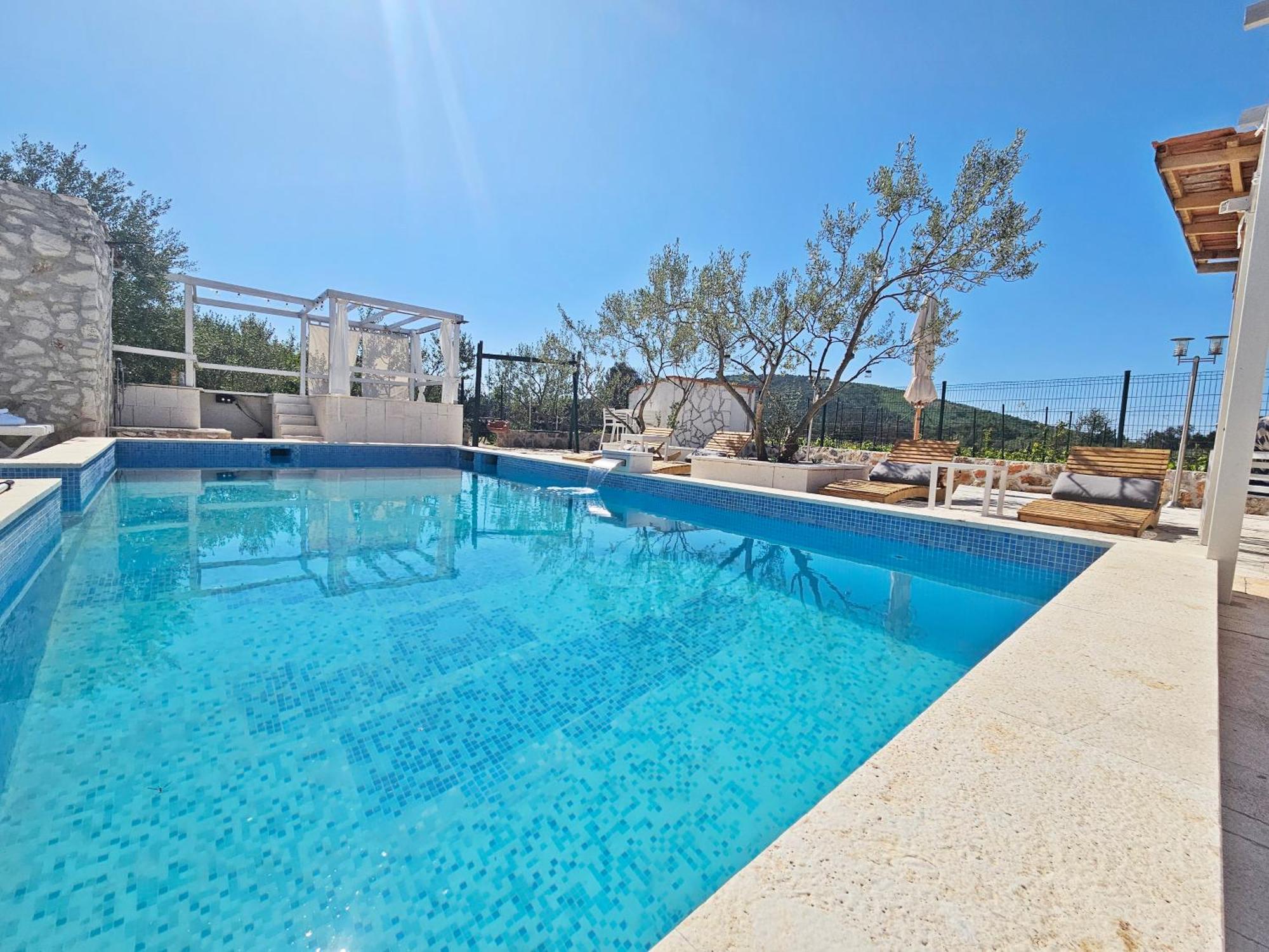 فيلا Flamingo - House With Private Pool Gornji Seget المظهر الخارجي الصورة