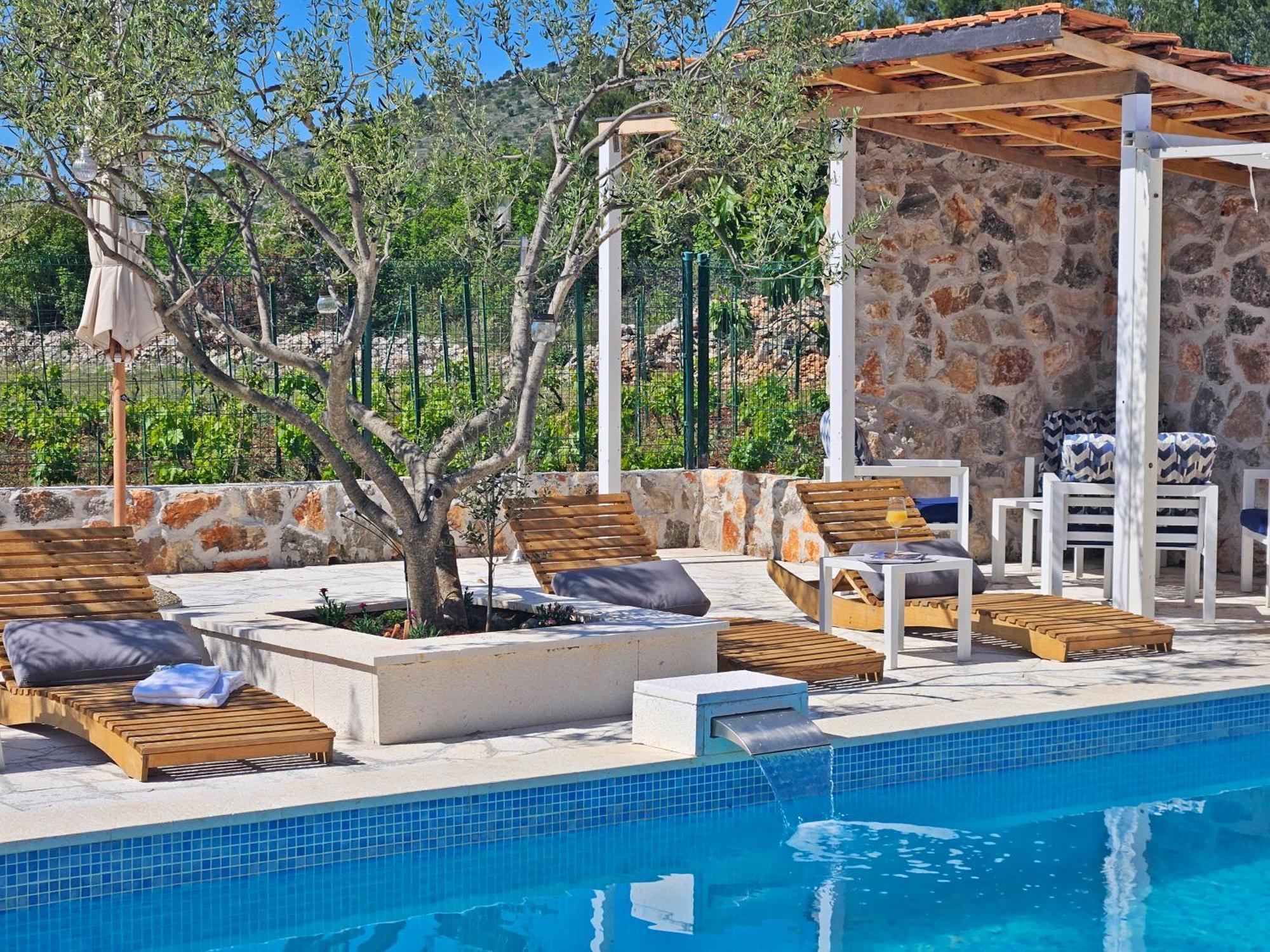 فيلا Flamingo - House With Private Pool Gornji Seget المظهر الخارجي الصورة